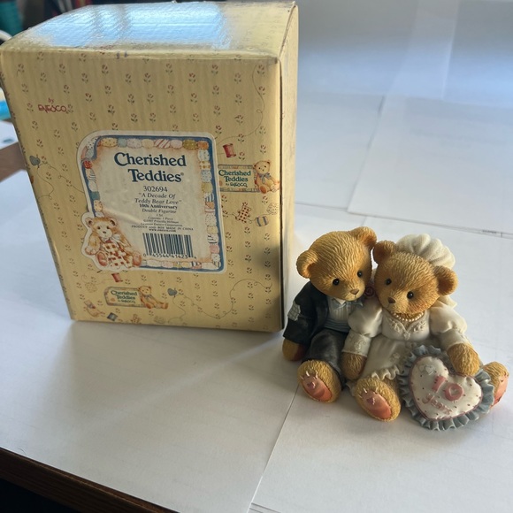 CHERISHED TEDDIES COLLECTIBLE - Picture 1 of 4